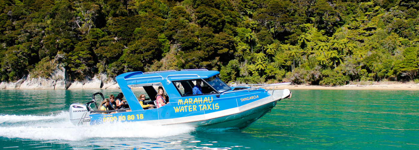 Scenic boat trip along the coast of the Abel Tasman - Marahau Water Taxis
